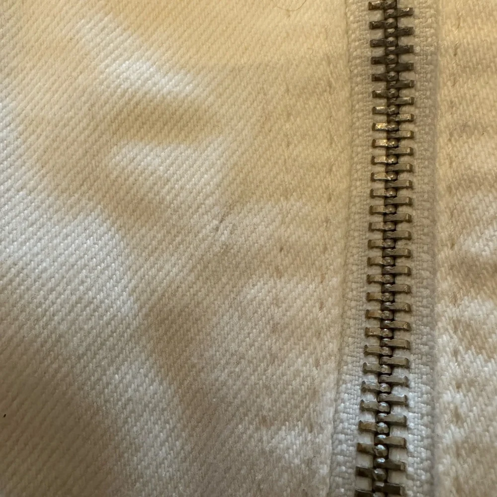 FREE PEOPLE | We the Free white denim jean skirt | Sz 30 Zip it up Mini - Picture 5 of 5